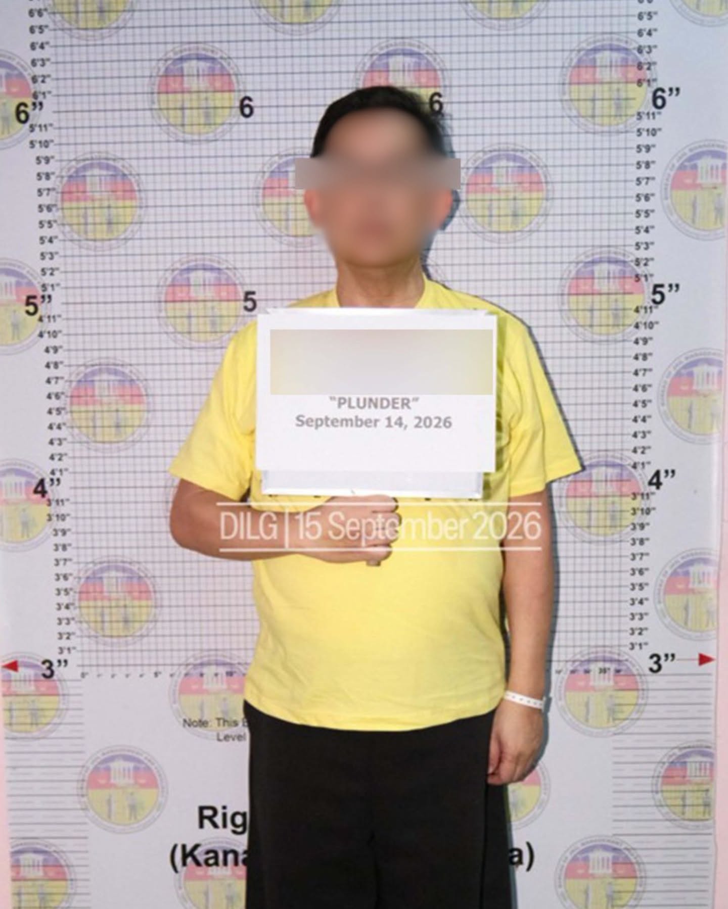 MUGSHOTS NI FORMER SPEAKER ROMUALDEZ SA QUEZON CITY JAIL, INILABAS NG DILG